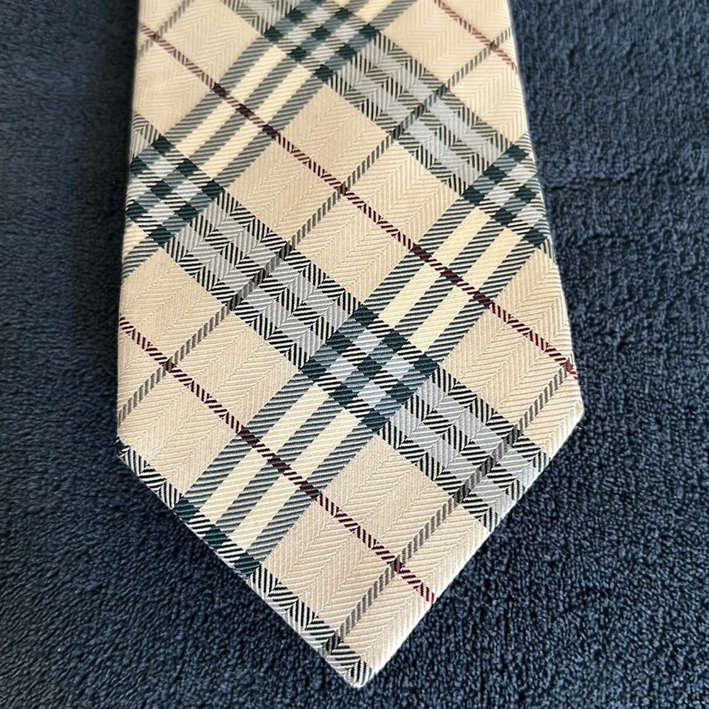 Burberry Men’s Tie- 100% Silk- Cream and Blue Detail